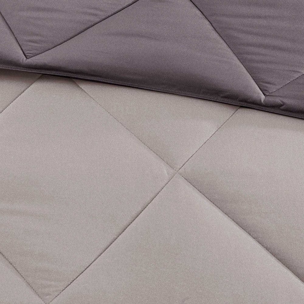 Full/Queen 3M Scotchgard Diamond Quilting Reversible Down Alternative Comforter Set Media 3