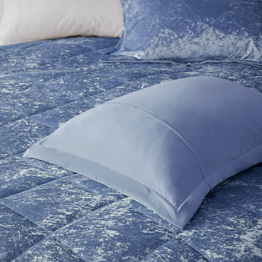 Twin/Twin XL Velvet Duvet Cover Set with Throw Pillow Media 17