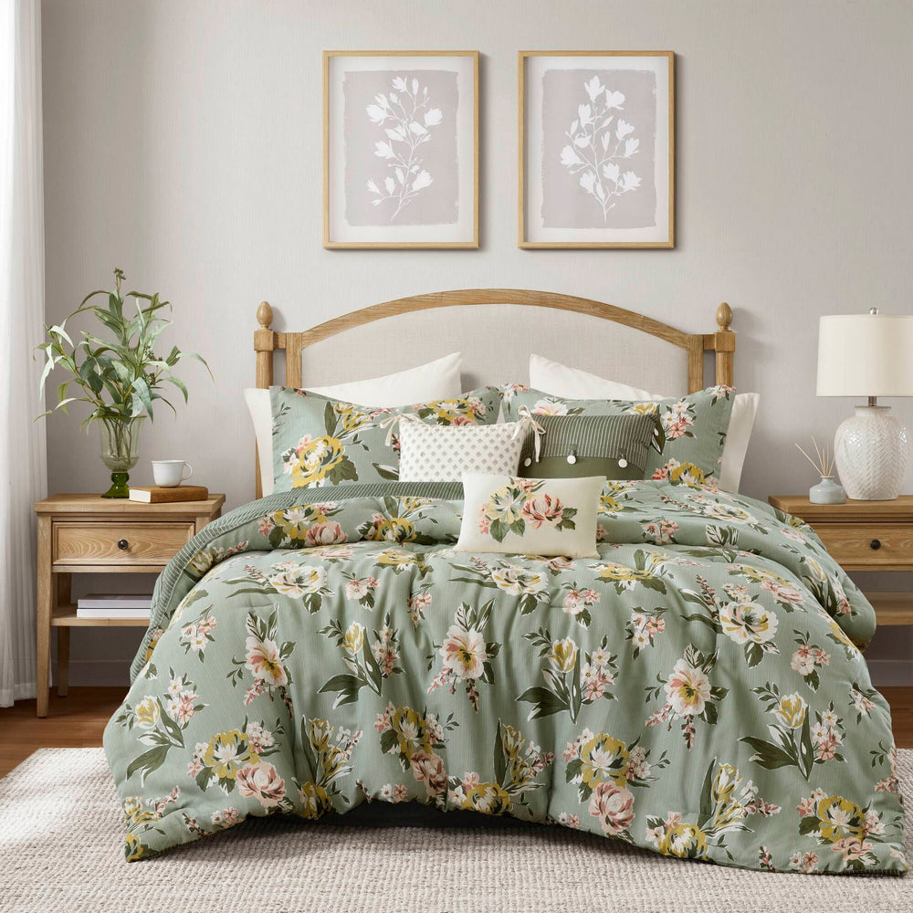 7-Piece Queen Vin  Floral Comforter Set, Green