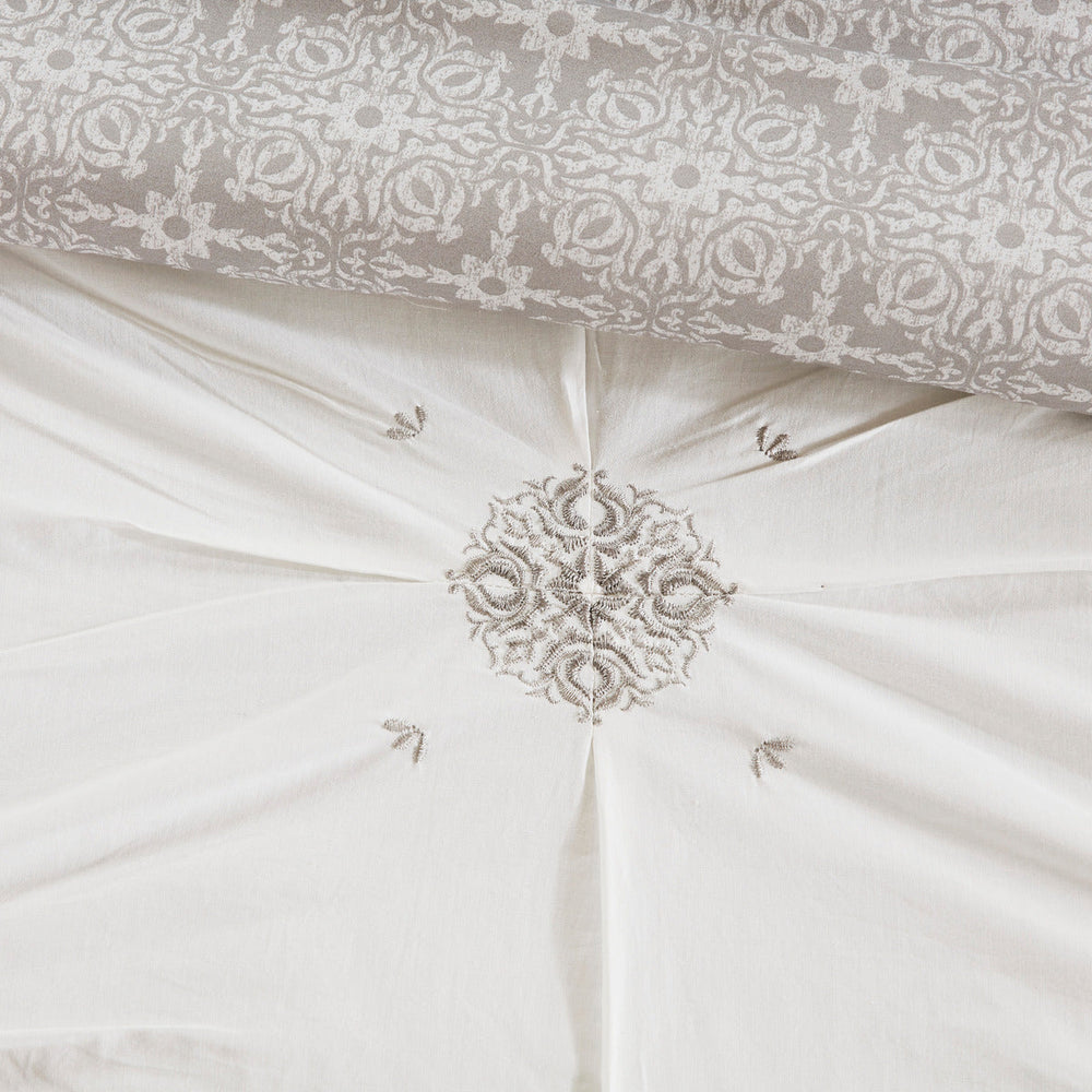 Full/Queen 4 Piece Embroidered Cotton Reversible Duvet Cover Set Media 5