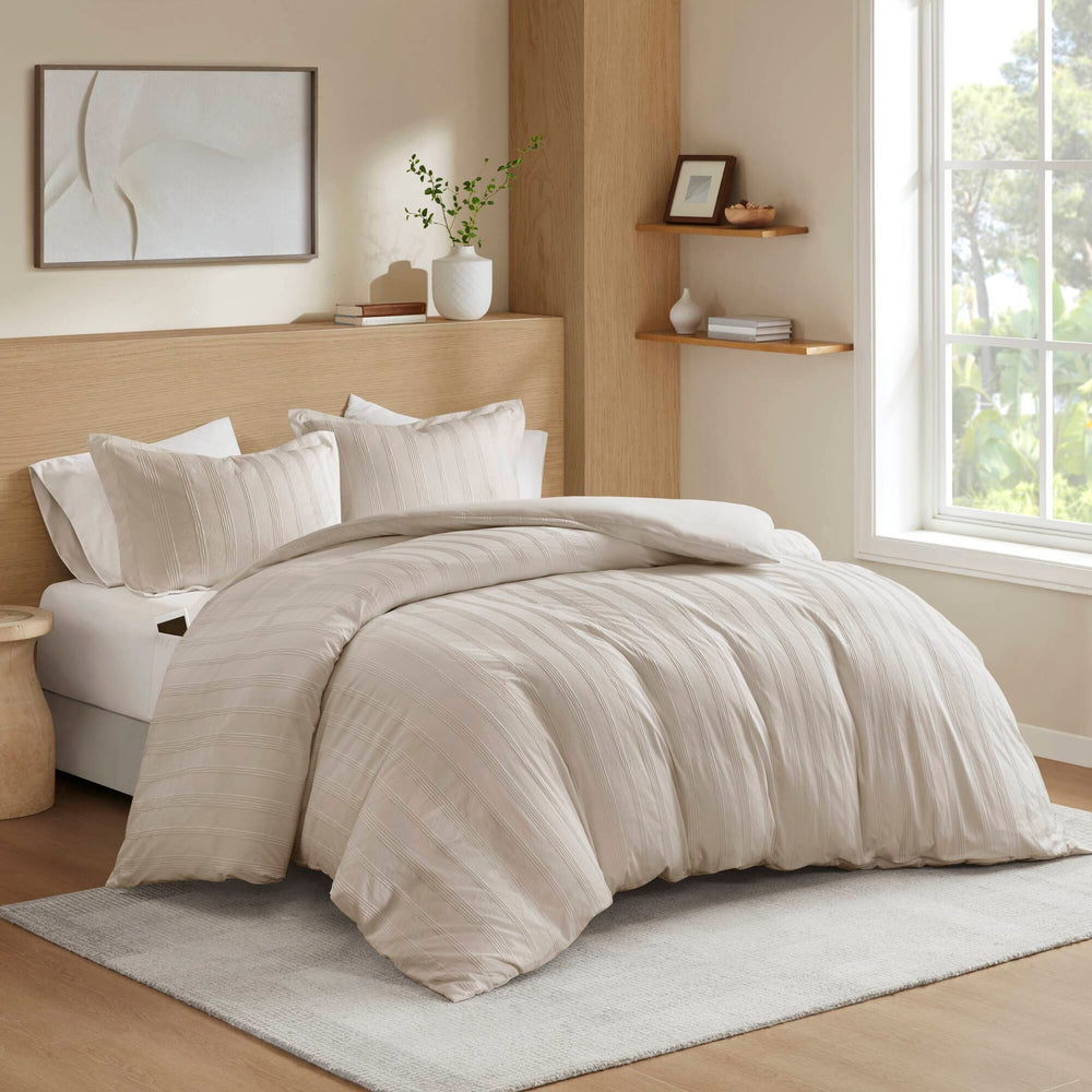 3-Piece Full Woven Striped Duvet Set Media 1