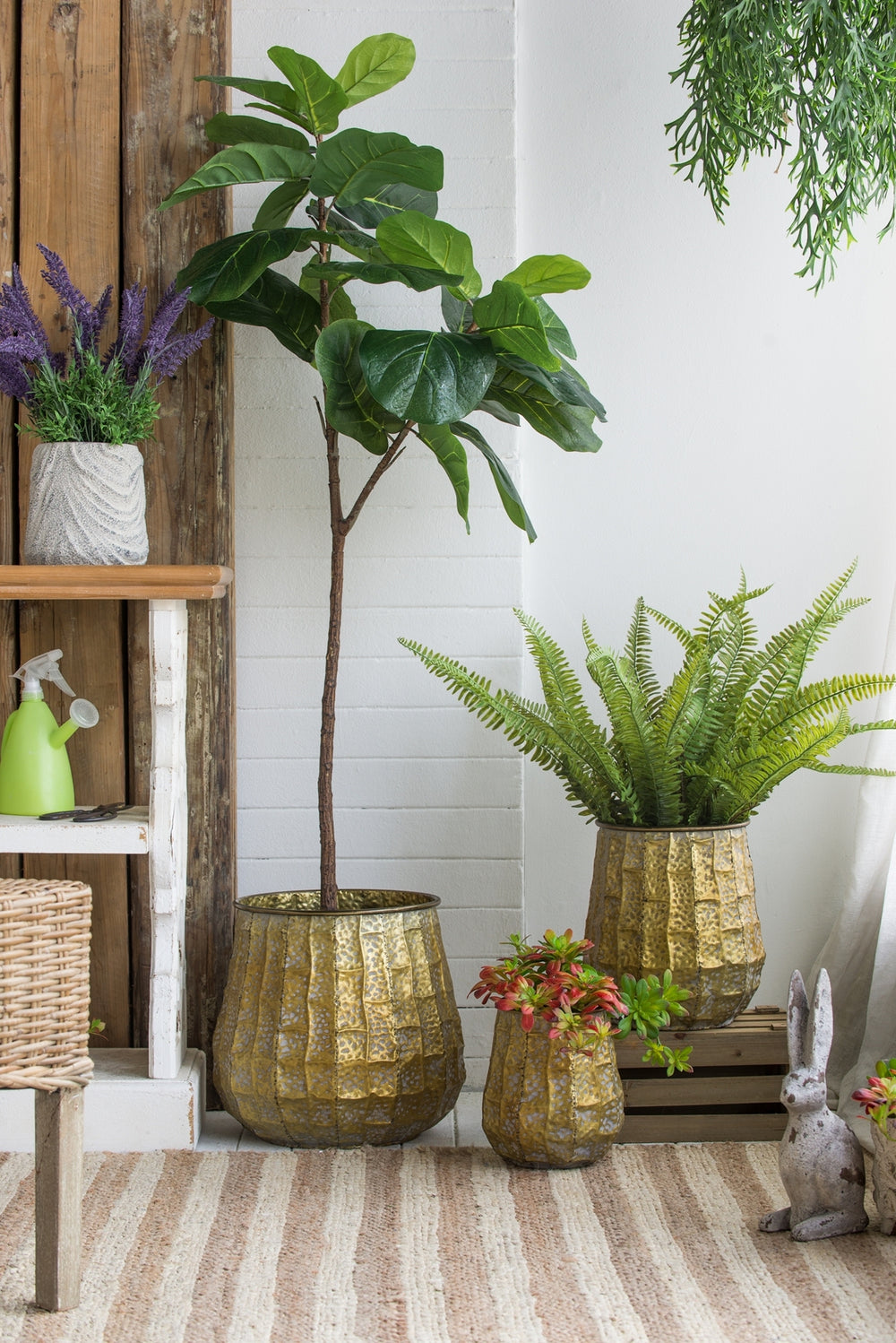 Set of 3 Metal Planter Distressed, L:12x12x14' M:9x9x11.5' S:6.3x6.3x8.7' Media 9