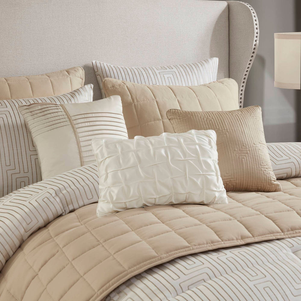 10 PCS Queen Luxury Jacquard Comforter Set Ivory Media 8