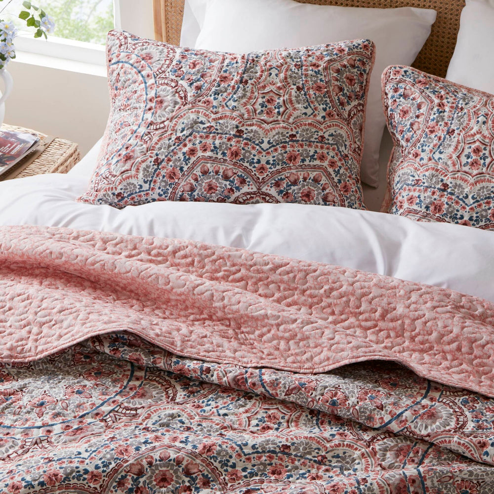 3-Piece King Boho Floral Reversible Quilt Media 16