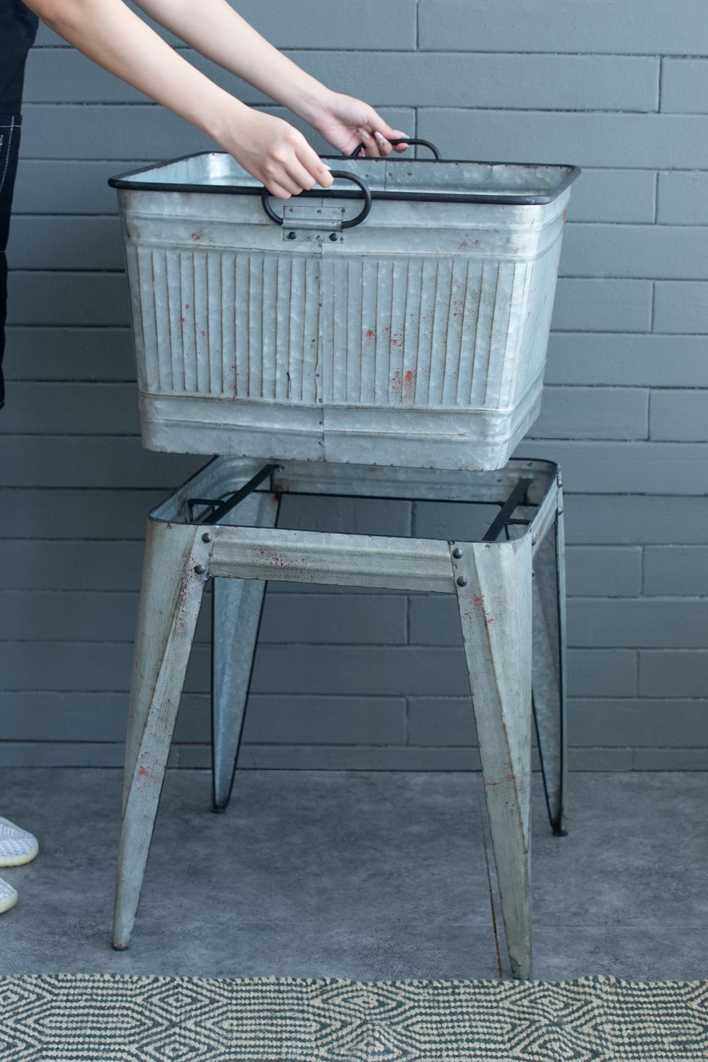 20.5x20.5x21' Large Perryman Galvanized Tub On Stand, for Plant Pot/Planter/ Metal Ice Buckets Media 7