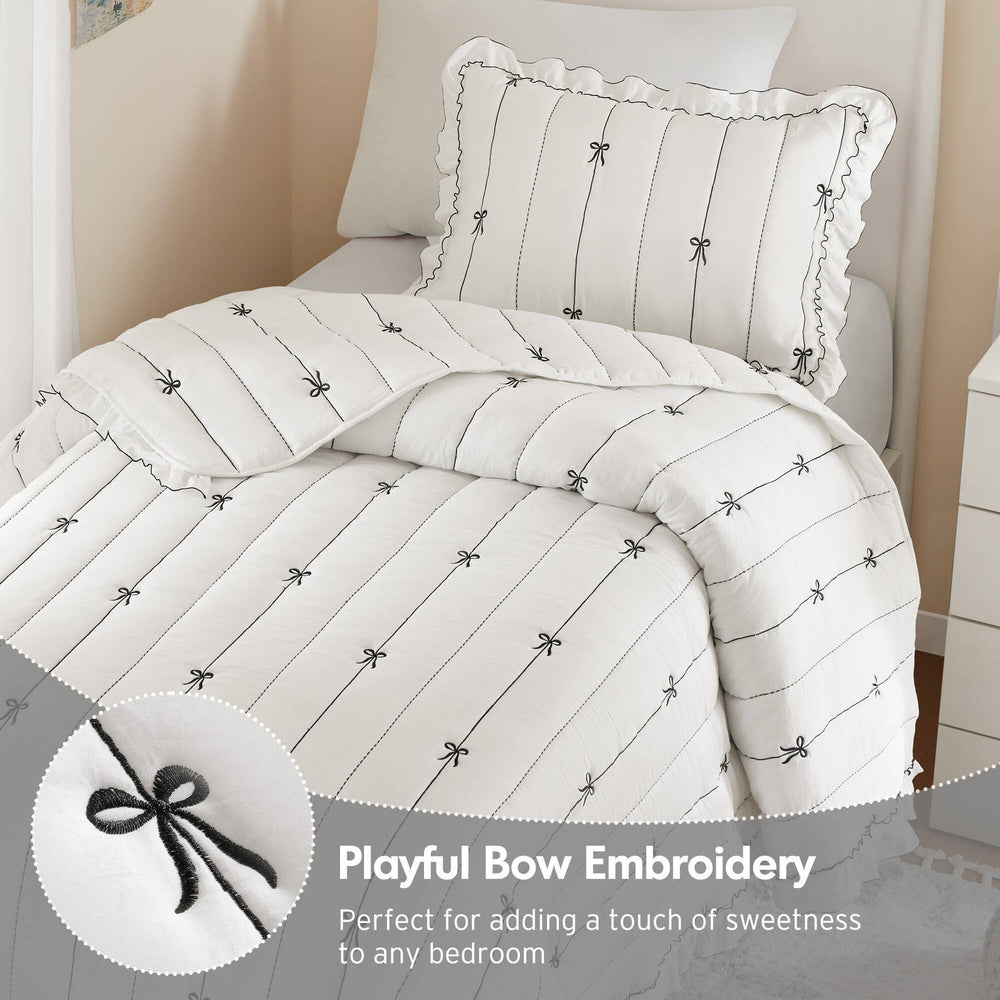2- Piece Twin/Twin XL Quilt Mini Set Media 10