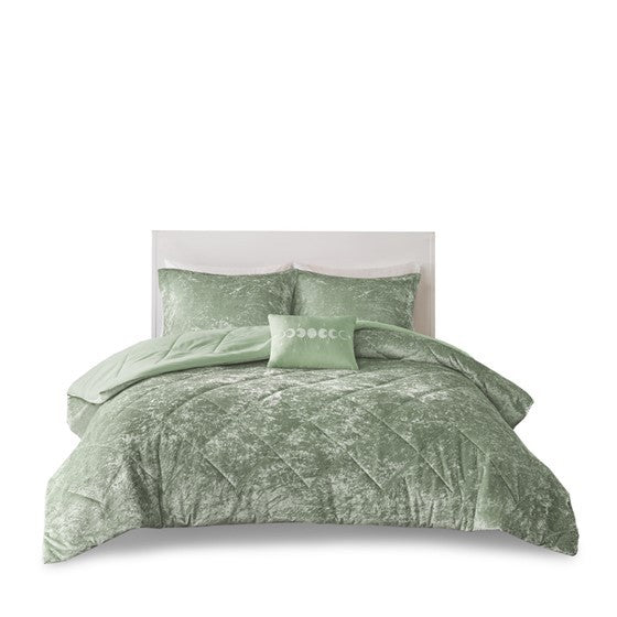 Twin/Twin XL Velvet Comforter Set with Throw Pillow Media 2