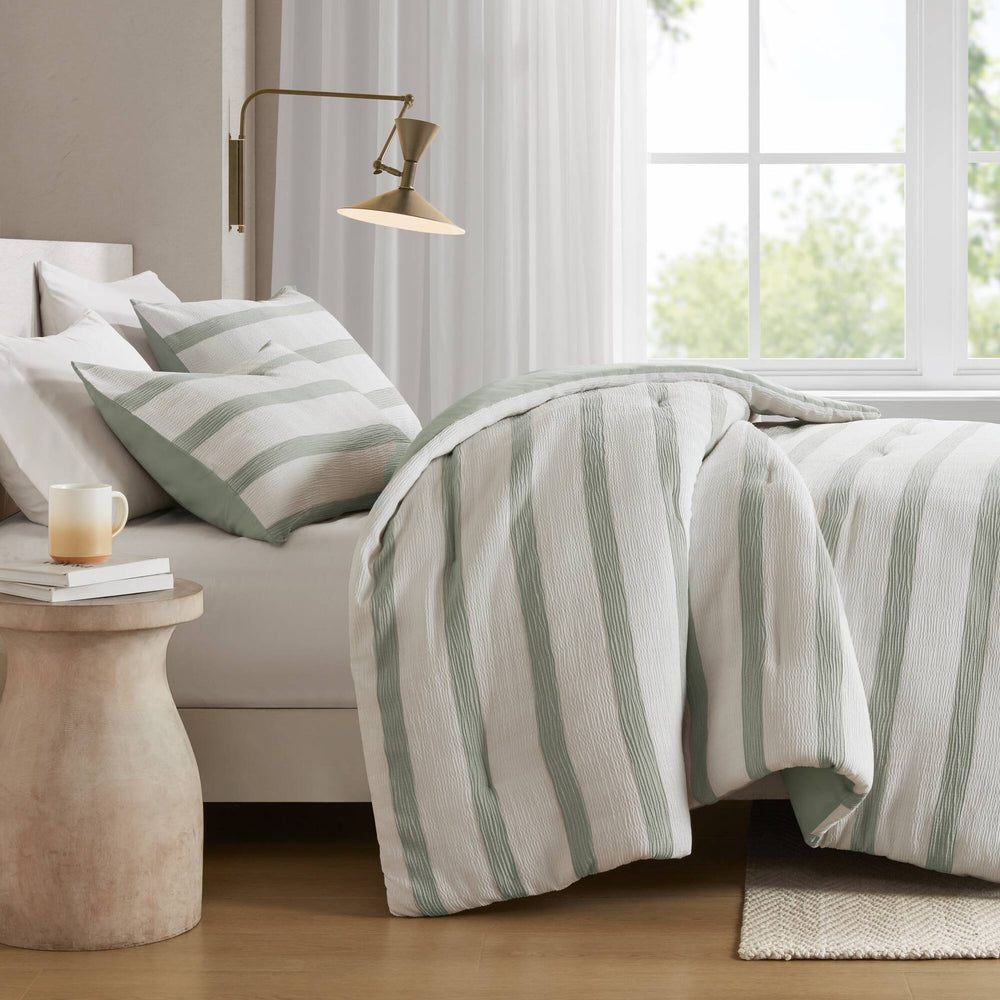 3-Piece King/Cal King Yarn-dyed striped comforter Media 14