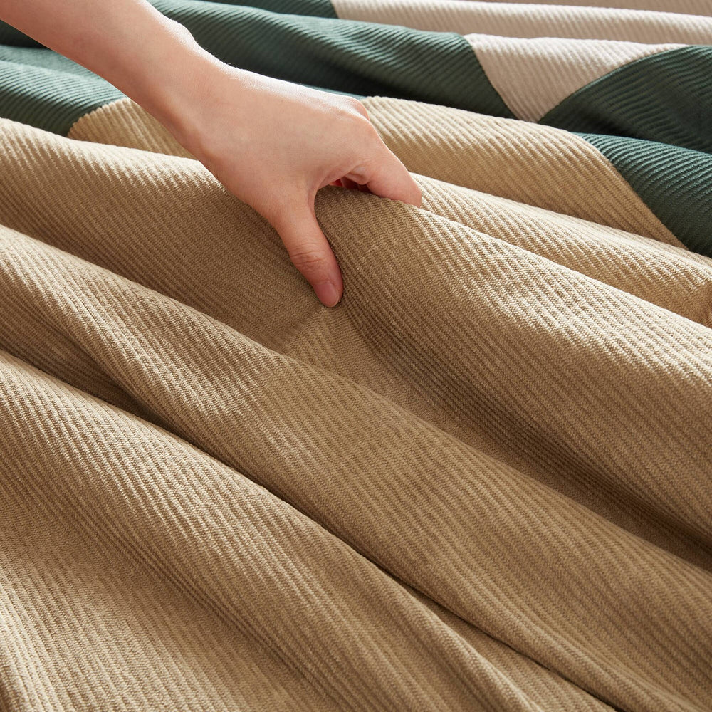 3 Pieces Full/Queen Comforter Set,Green Media 9