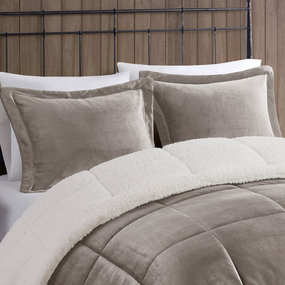 Full/Queen Plush to Sherpa Down Alternative Comforter Set Media 5