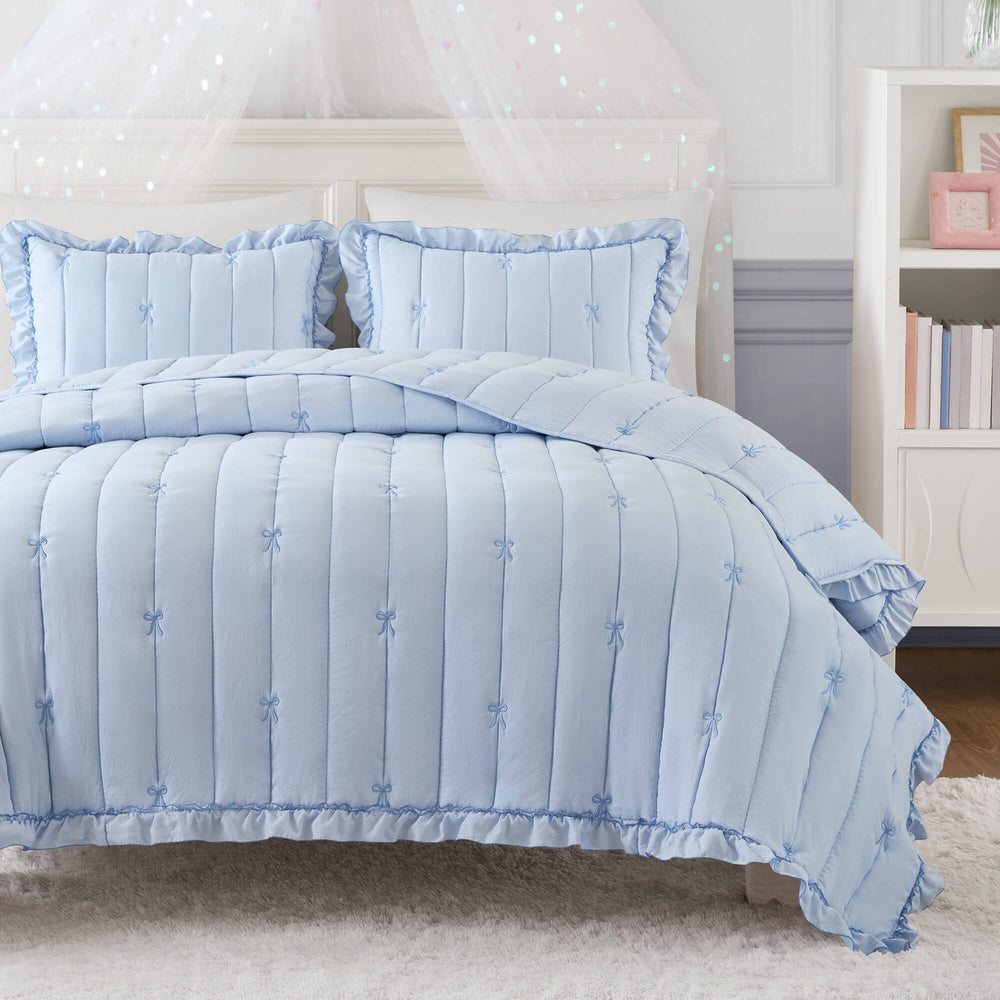 3- Piece Full/Queen Quilt Mini Set Media 7