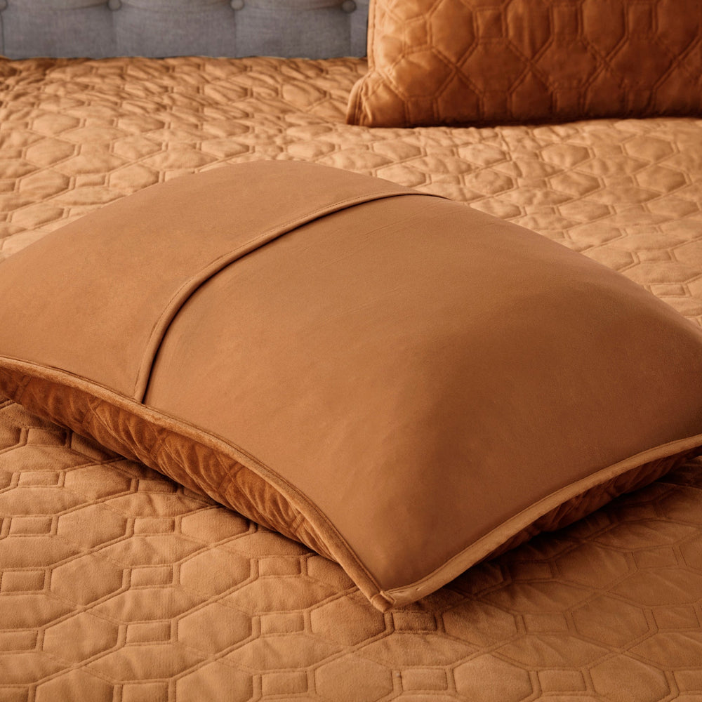 3 Piece Velvet Quilt Set Rust King/Cal King Media 3