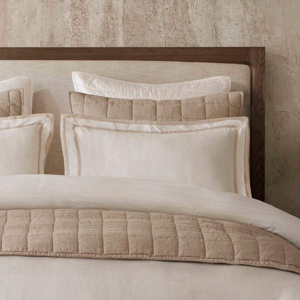 3 Pieces Full/Queen Duvet Cover Set,White+Beige Media 9