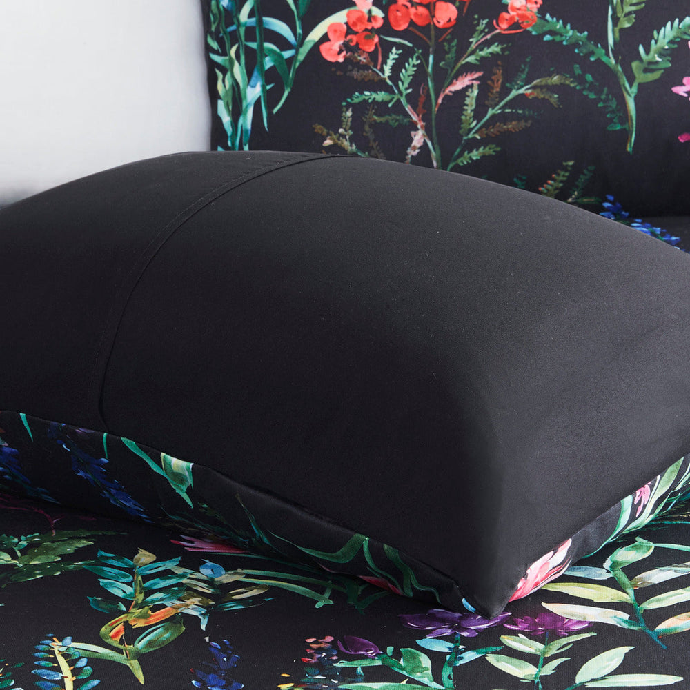 5 Piece Comforter Set Black King/Cal King Media 2