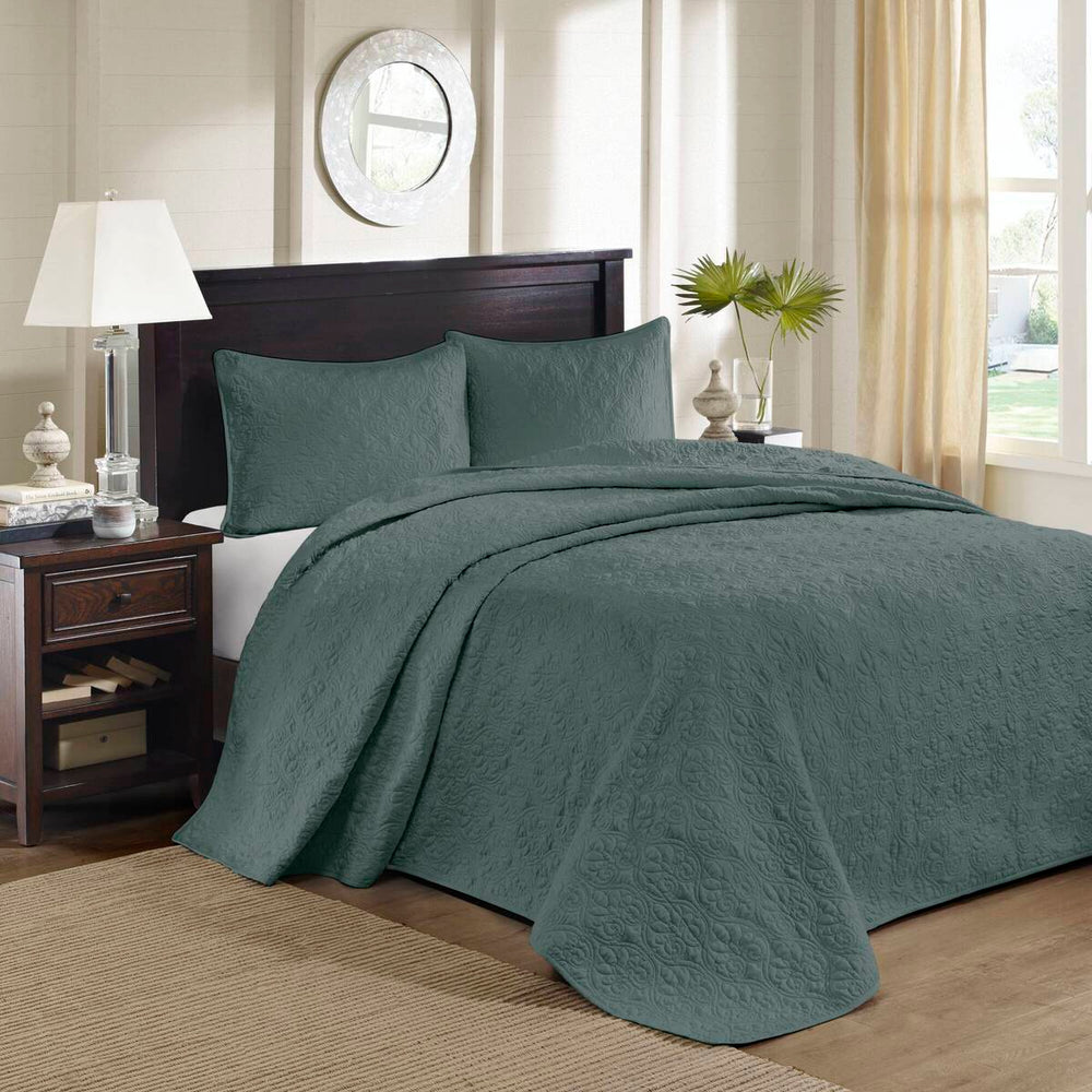 3 Piece Reversible Quilt Set Balsam Green Full/Queen Media 1