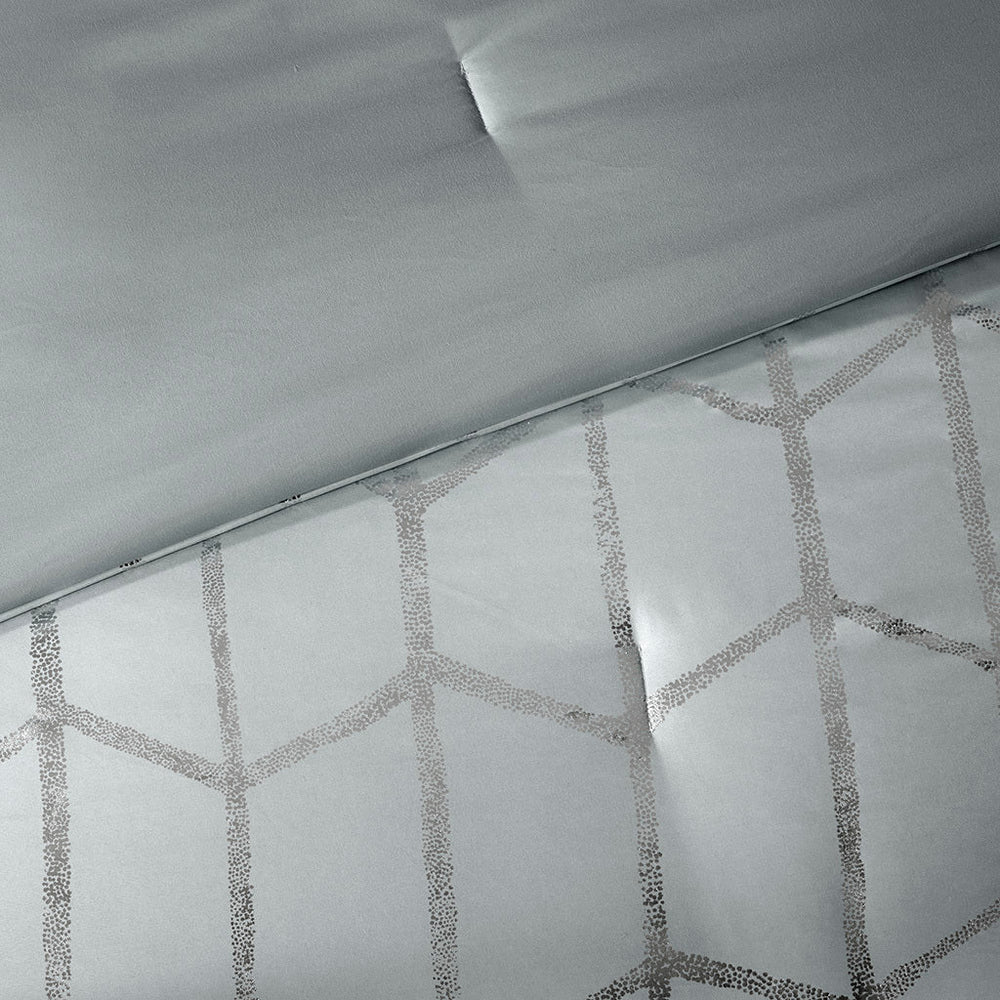 Twin/Twin XL Metallic Printed Comforter Set Media 9