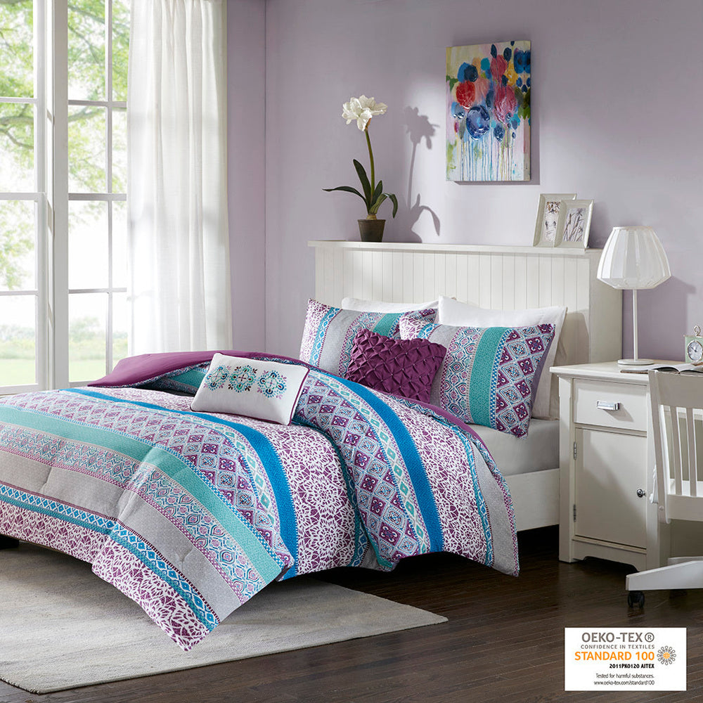 Comforter Set Media 1