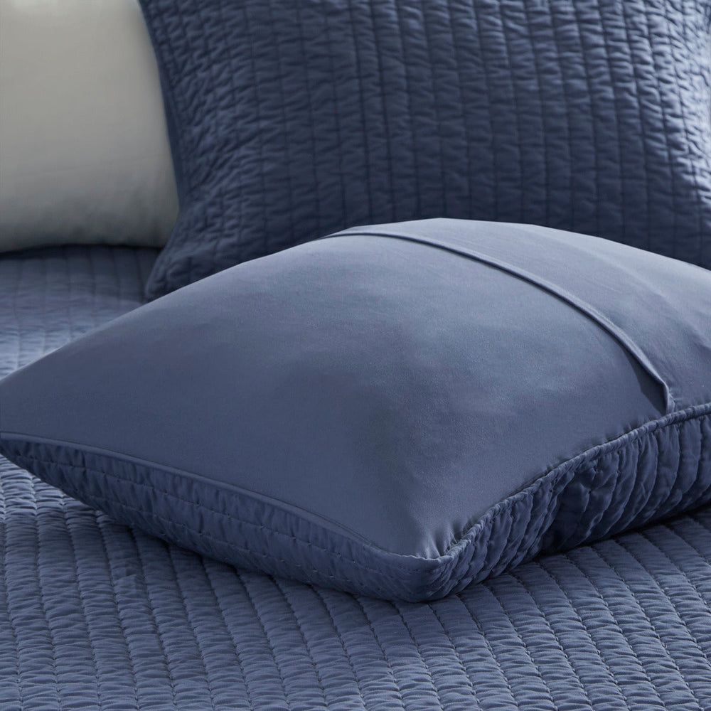 3 Piece Quilt Set Navy Full/Queen Media 2