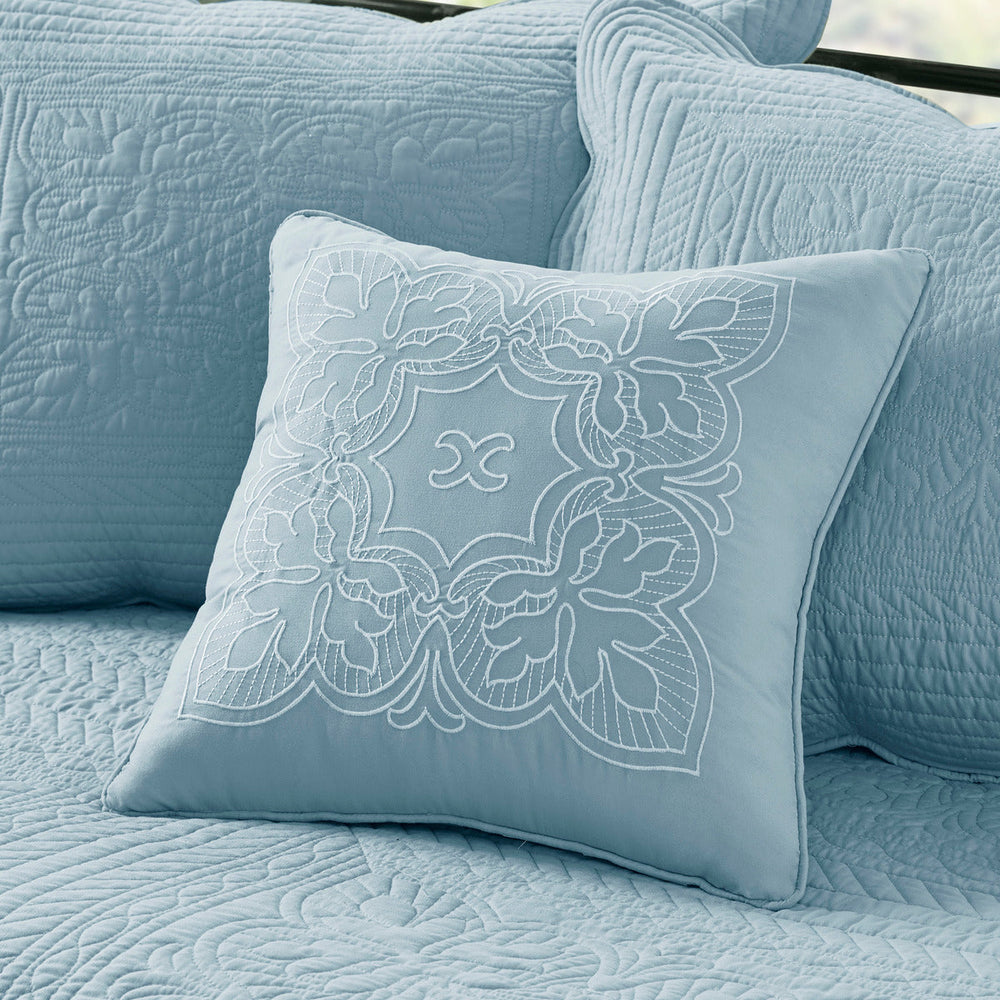 6 Piece Reversible Scalloped Edge Daybed Cover Set Blue Daybed Media 2