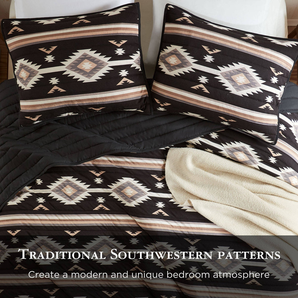 3- Piece Full/Queen Quilt Mini Set Media 3