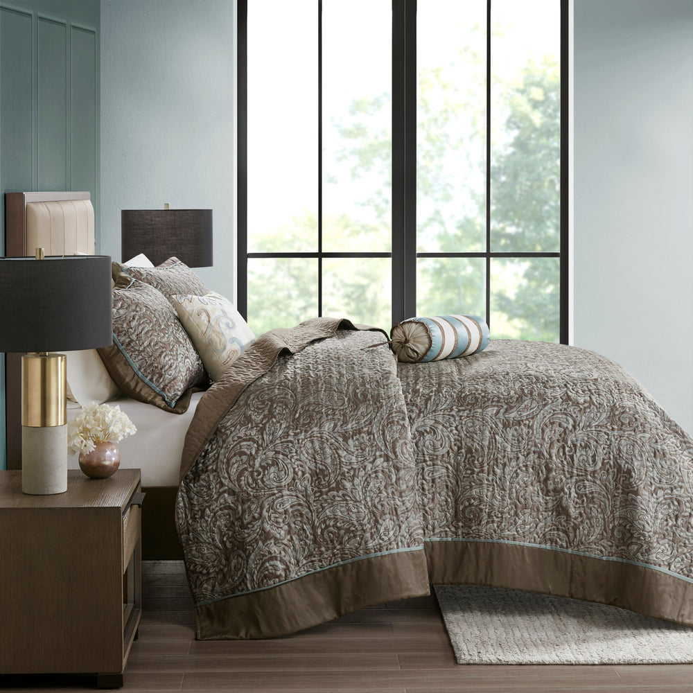 5 Piece Jacquard Bedspread Set with Throw Pillows Blue/Brown King Media 12