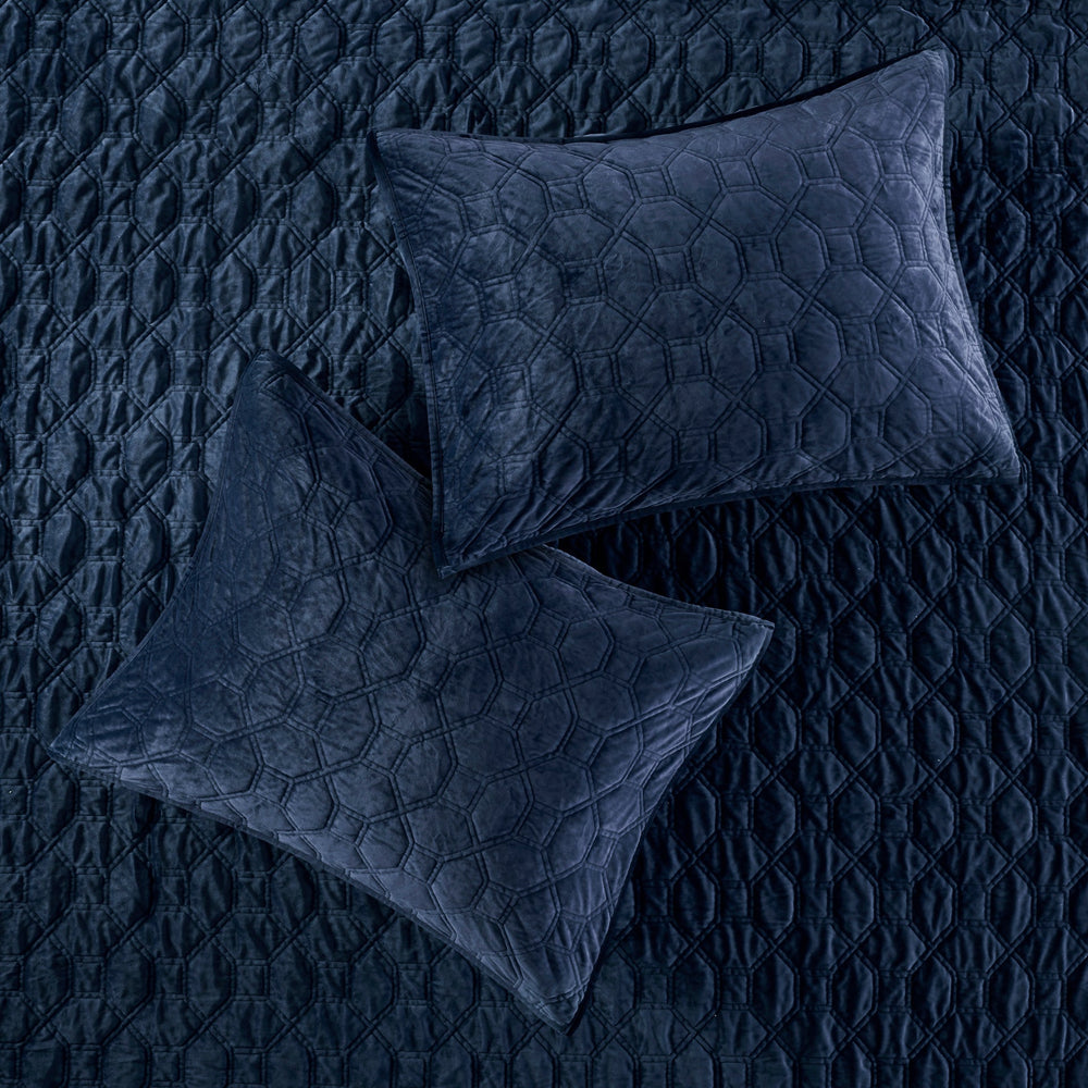 3 Piece Velvet Quilt Set Navy Full/Queen Media 3