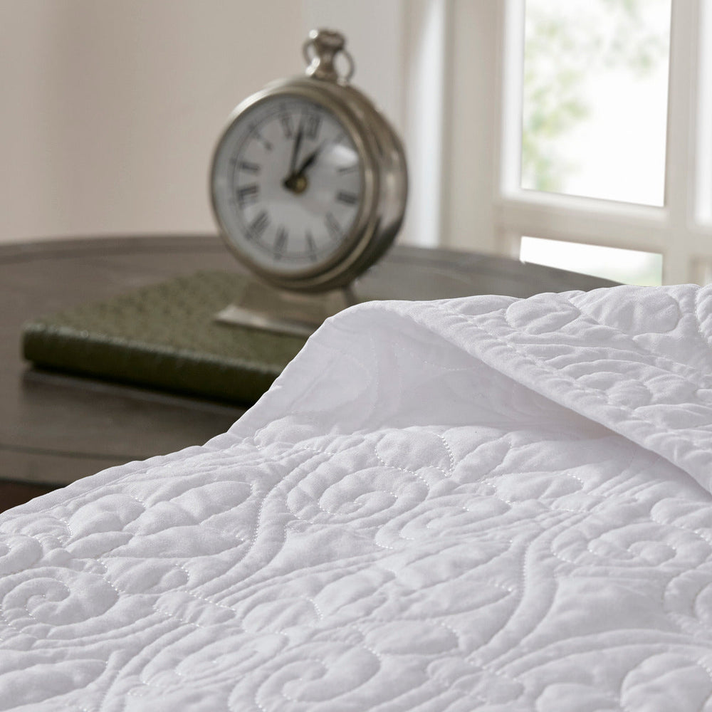Reversible Bedspread Set White Queen Media 6