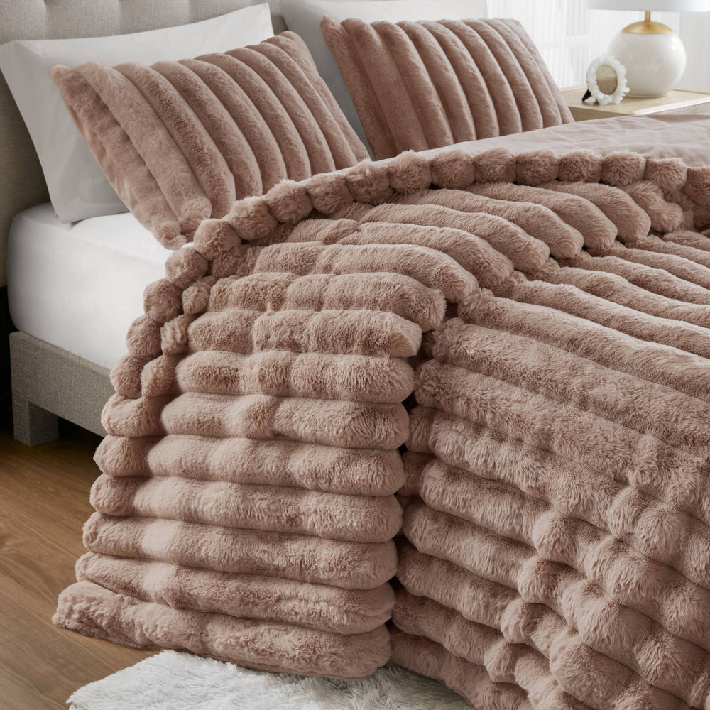 3 Pieces Full/Queen Ultrasoft Faux Fur Ribbed Comforter Set,Mocha Media 17