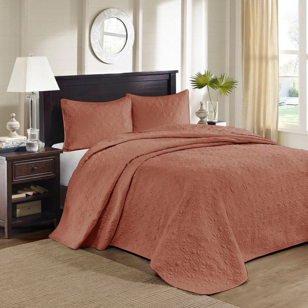 3 Piece Reversible Quilt Set Clay Red King/Cal King Media 9