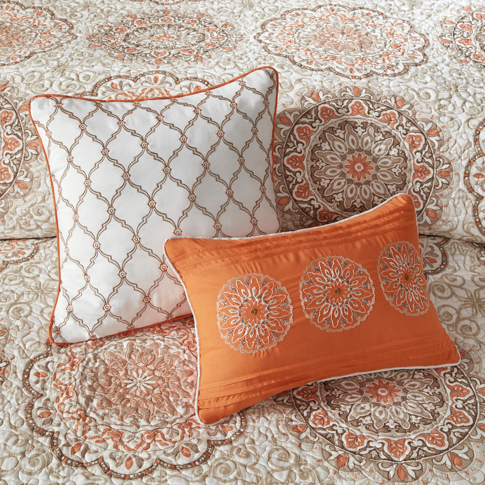 6 Piece Reversible Quilt Set with Throw Pillows Orange King/Cal King Media 2