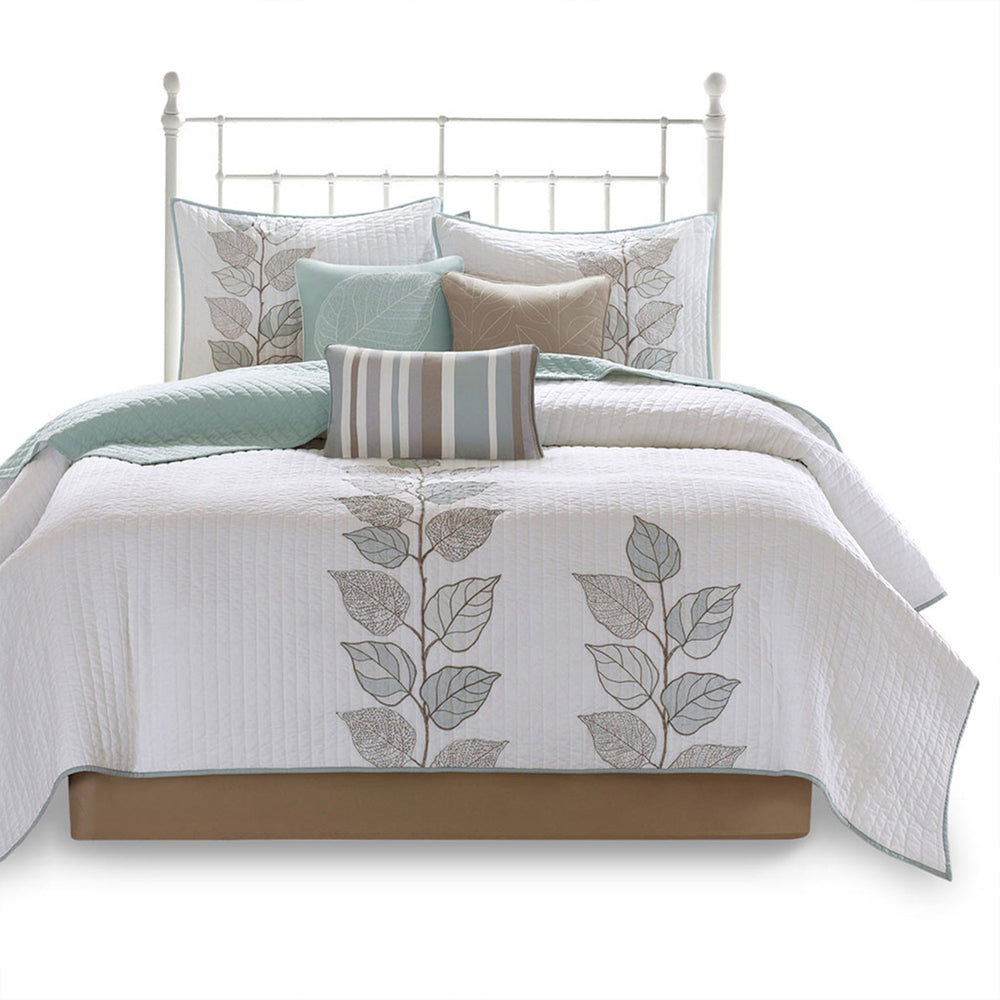 6 Piece Embroidered Quilt Set with Throw Pillows Blue King/Cal King Media 11