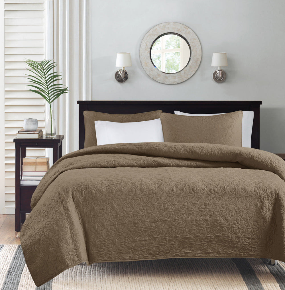 Reversible Quilt Set Mocha King/Cal King Media 3