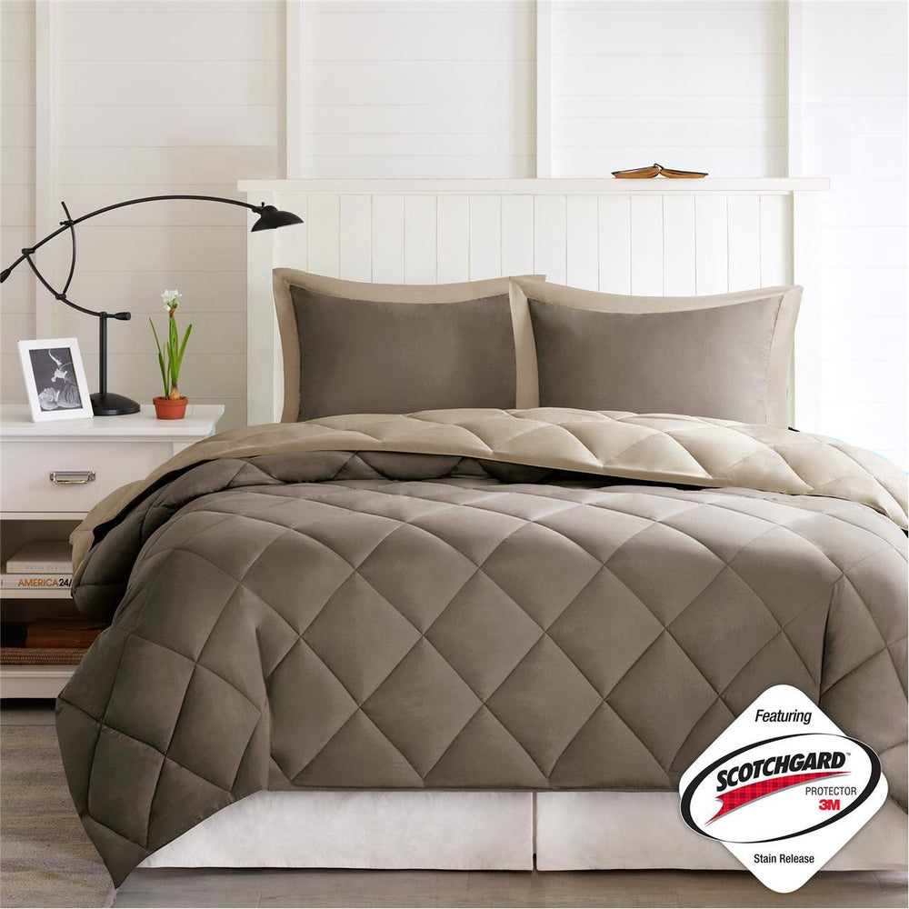 King 3M Scotchgard Diamond Quilting Reversible Down Alternative Comforter Set Media 7