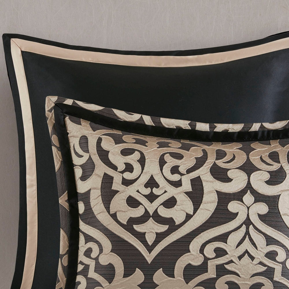 8PCS Queen Jacquard Comforter Set Media 2