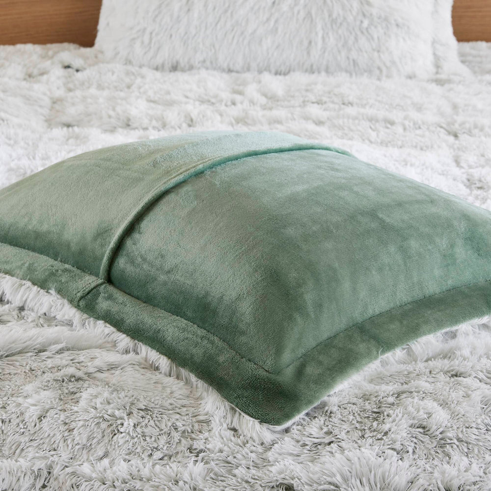 3 PCS King/Cal King Shaggy Faux Fur Comforter Mini Set Green/White Media 5