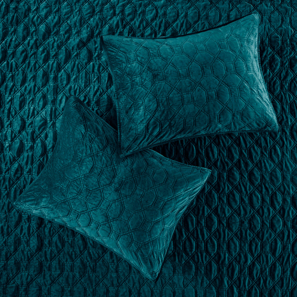 3 Piece Velvet Quilt Set Teal King/Cal King Media 3