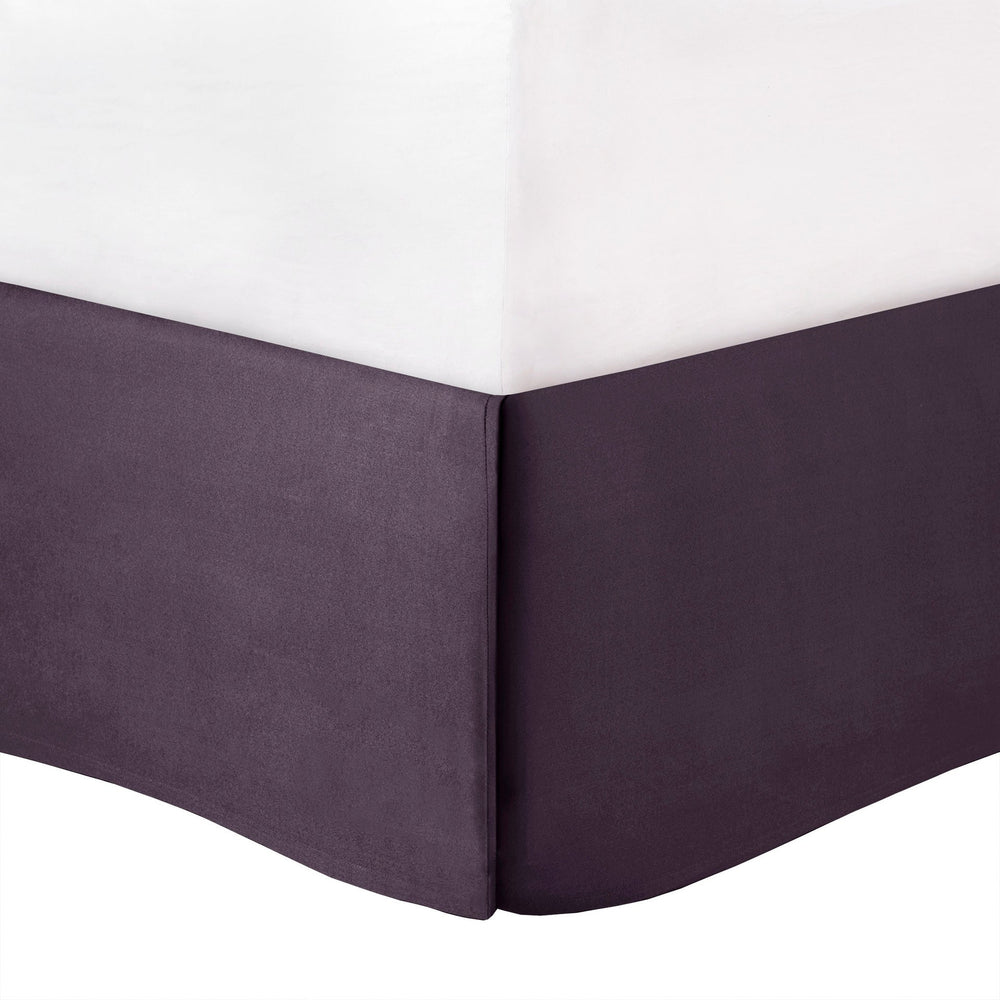 7-Piece King 100% Polyester Pieced Pleated Tufted Comforter Set Media 9