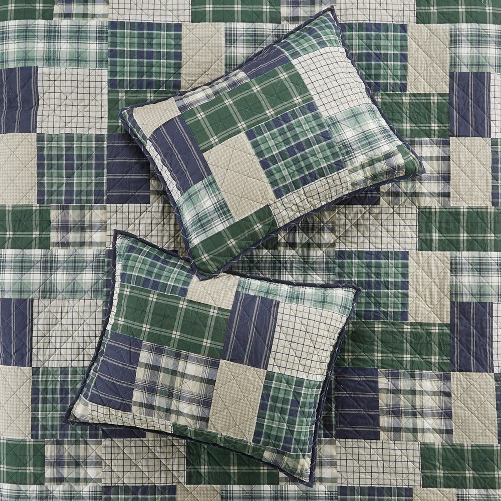 3 Piece Reversible Printed Quilt Set Green / Navy Full/Queen Media 9