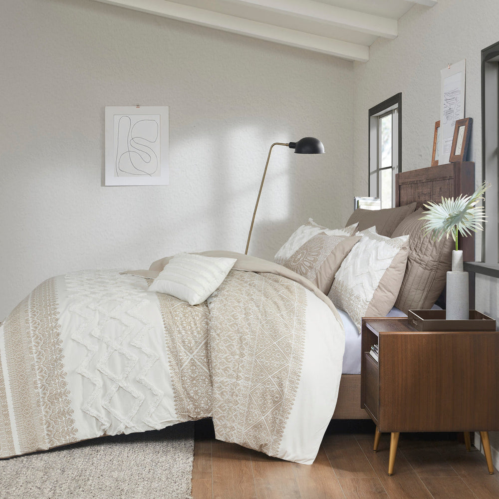 Full/Queen 3 Piece Cotton Duvet Cover Set with Chenille Tufting Media 15