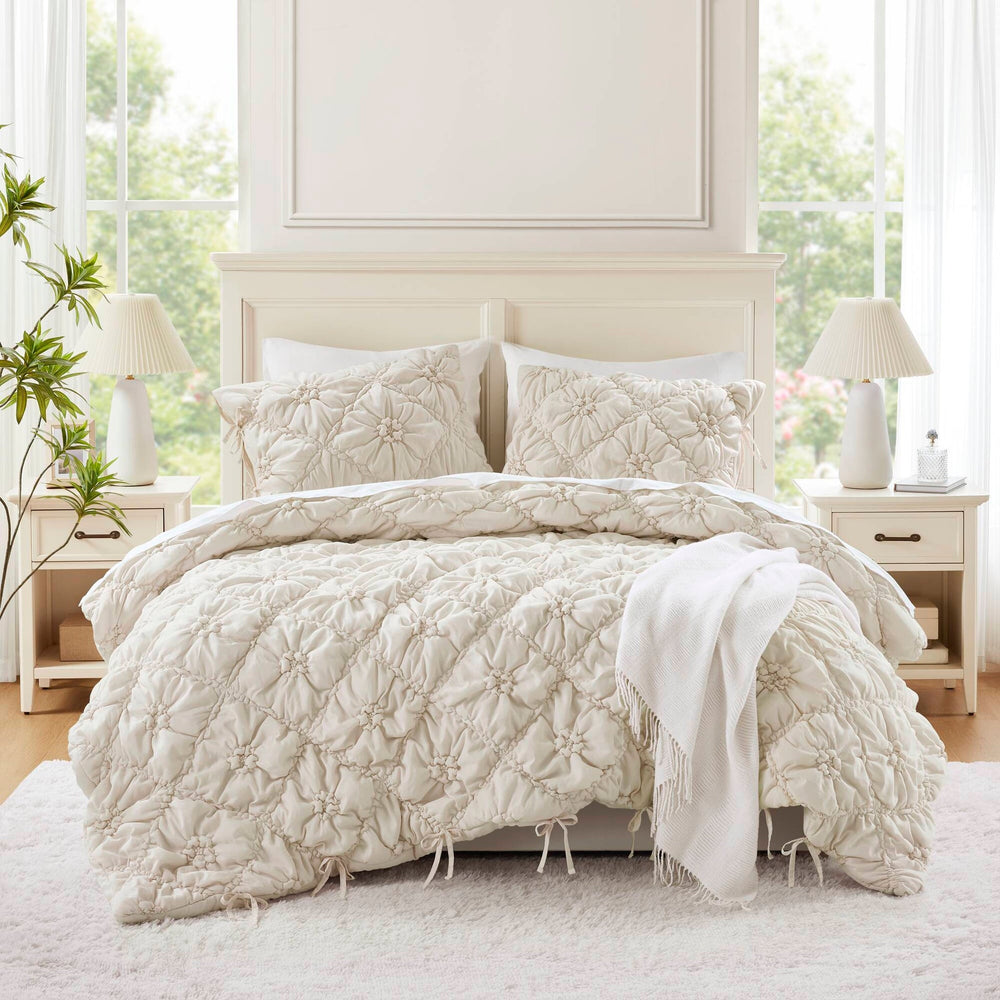 3PCS Full/Queen Comforter Set Media 1