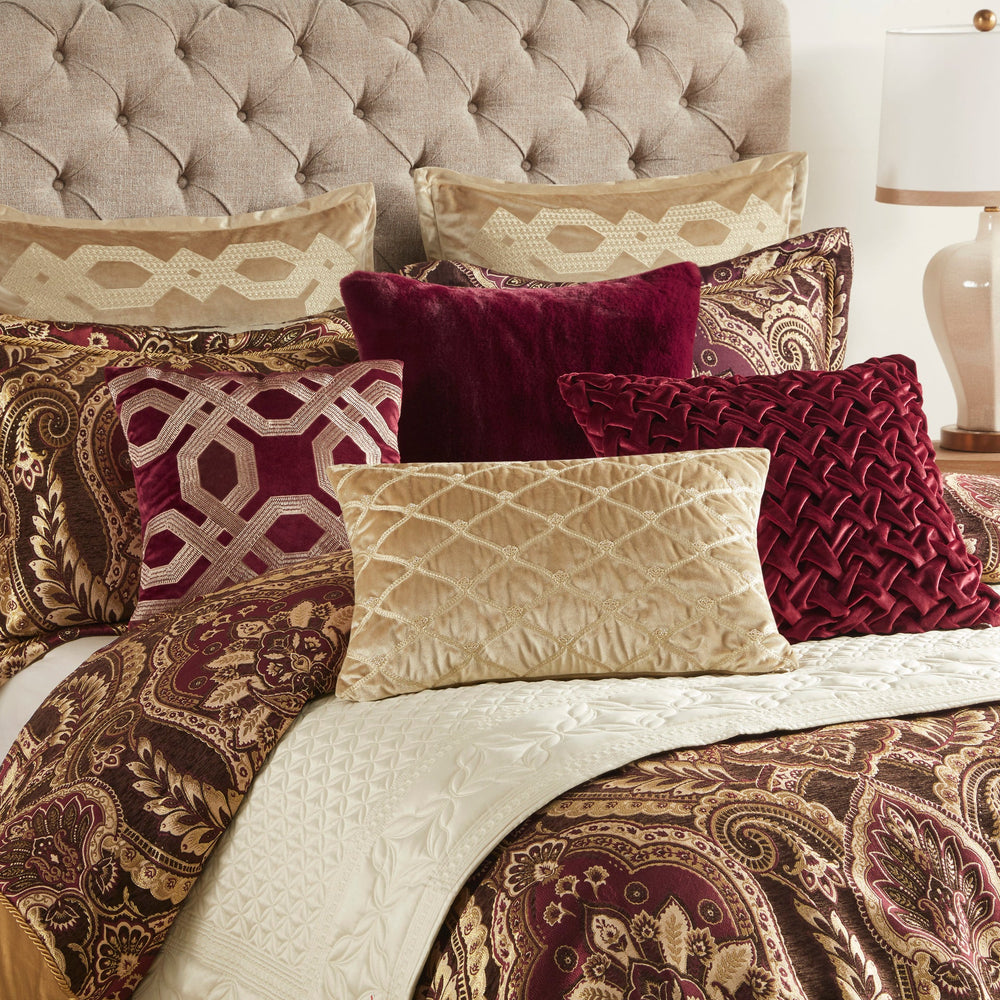 4 Piece Comforter Set Burgundy Cal King Media 8