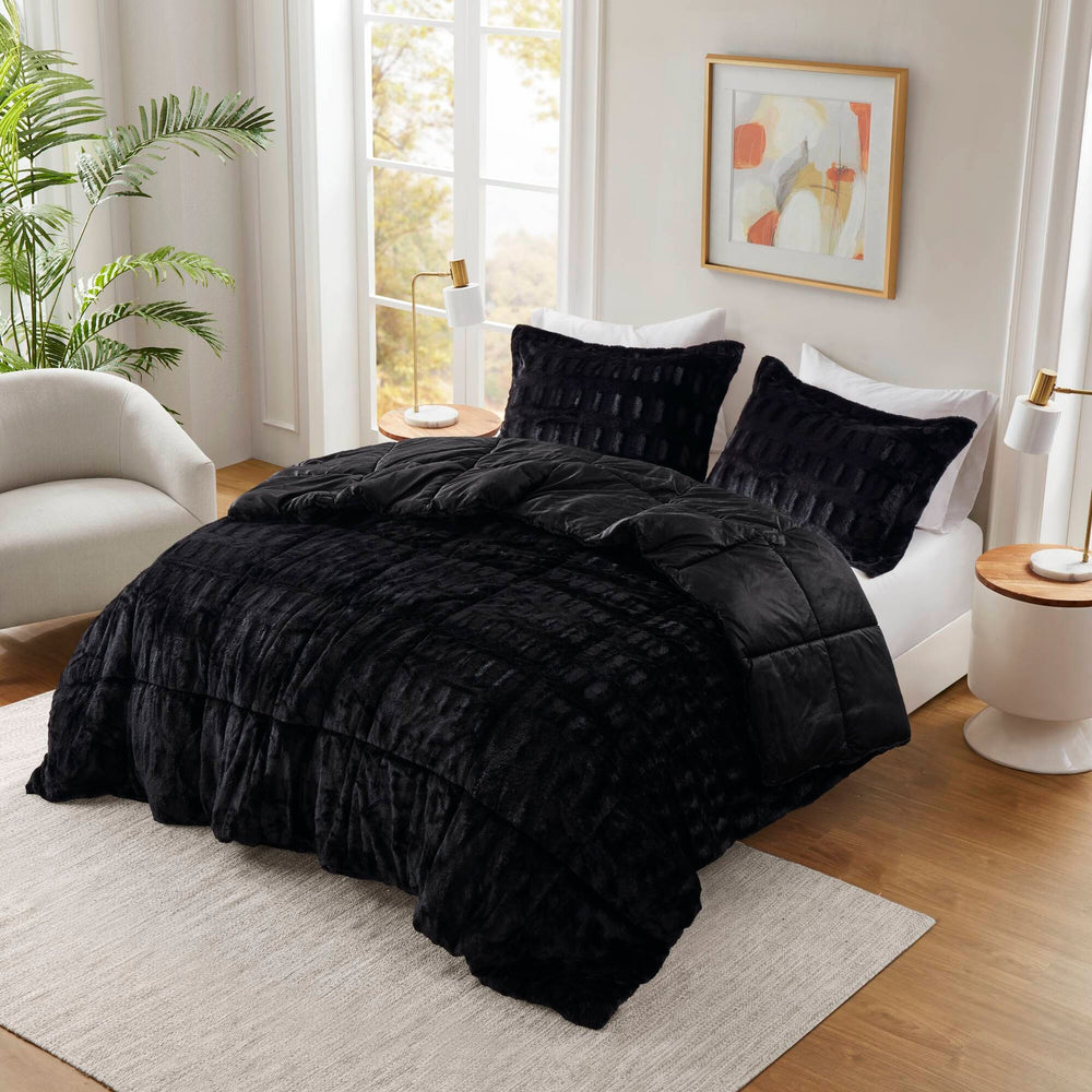 3 PCS Full/Queen Solid Faux Fur Comforter Mini Set Black Media 8