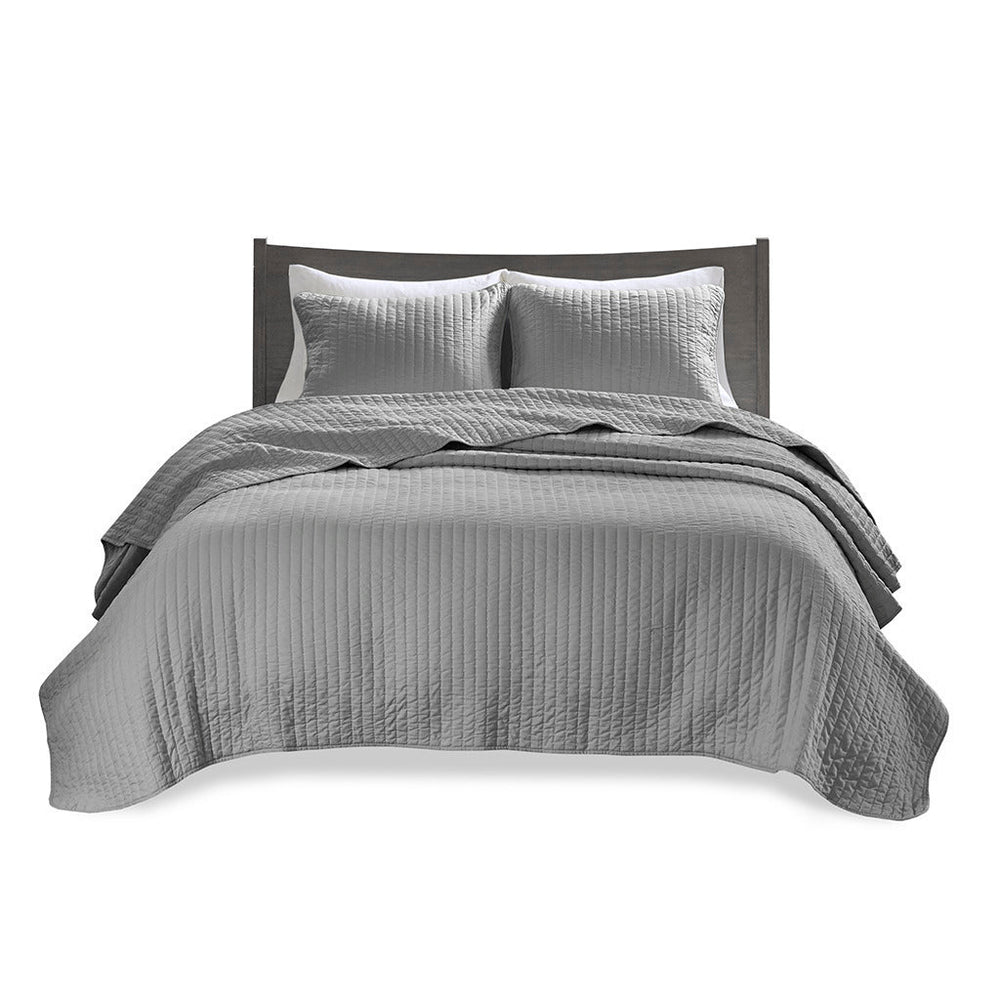 3 Piece Quilt Set Grey King/Cal King Media 2