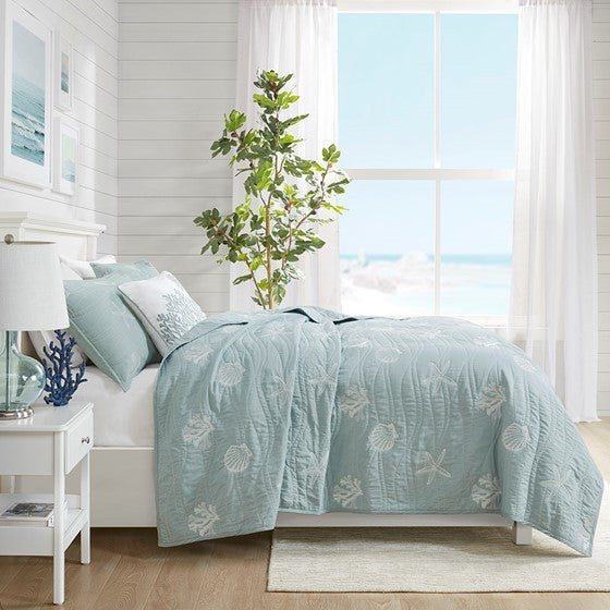 4 Piece Cotton Reversible Embroidered Quilt Set with Throw Pillow Aqua Full/Queen Media 12