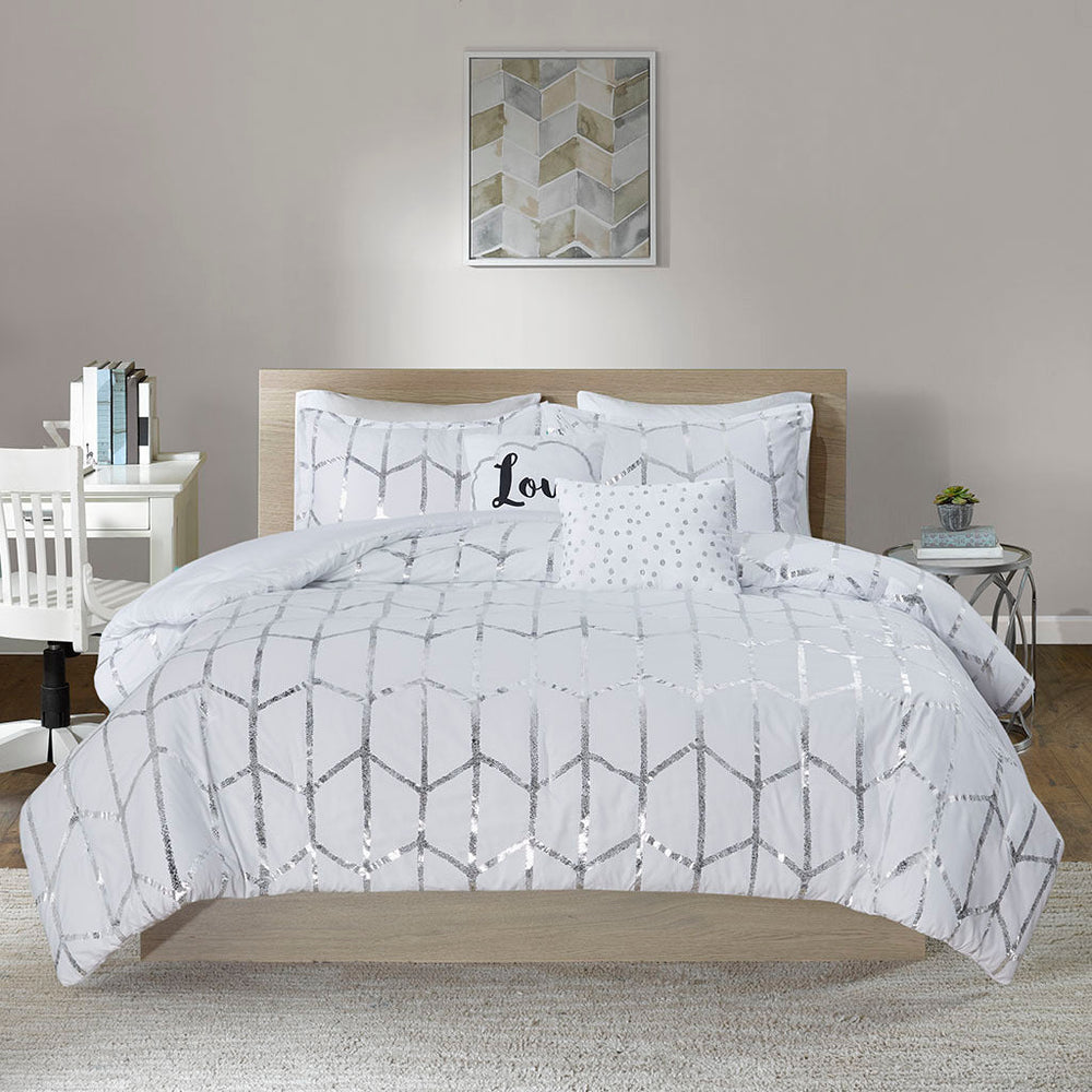 Twin/Twin XL Metallic Printed Comforter Set Media 10
