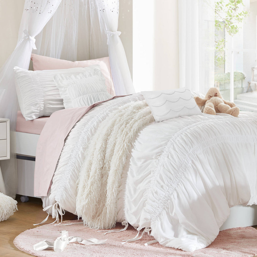 4 Pieces Twin/Twin XL Comforter Set,White Media 2