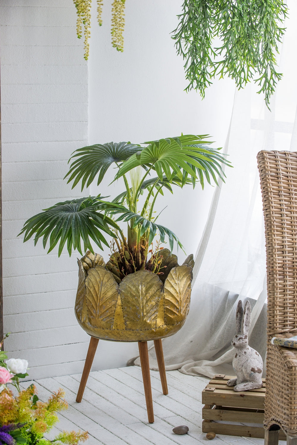 Set of 2 Metal Planter With Wood Legs Stand, L:D18.5x23.5' S:D15.7x20' Media 11