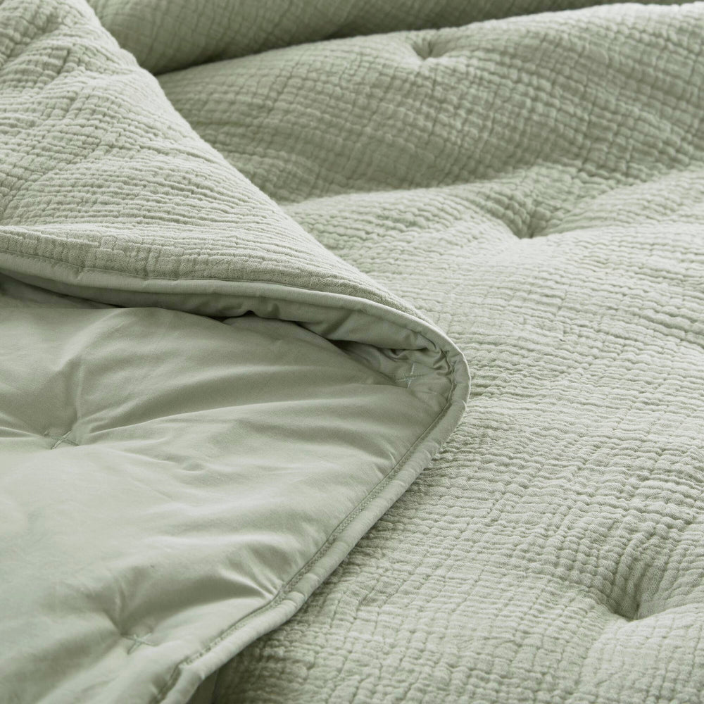 3-Piece King Cotton  Embroidered Quilt Set,Sage Media 22
