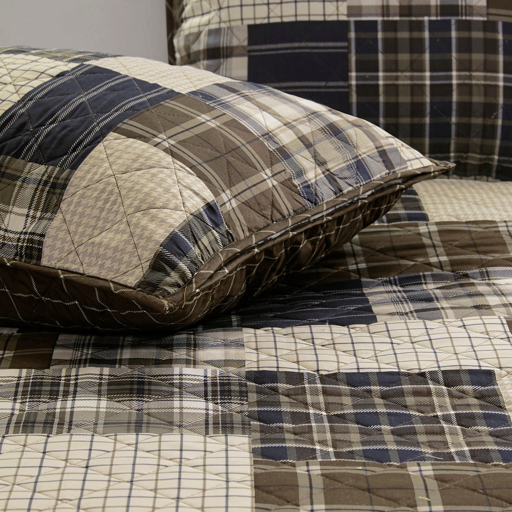 3 Piece Reversible Printed Quilt Set Black/Brown King/Cal King Media 6
