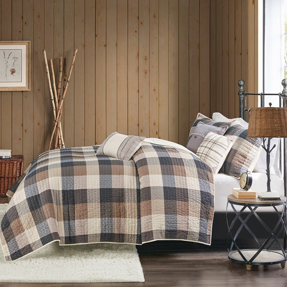 6 Piece Printed Herringbone Quilt Set with Throw Pillows Neutral Full/Queen Media 4